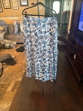 Blue Floral Maxi Skirt with Elastic Waistband